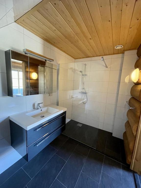 Unieke Houten Villa Met Sauna In Twente - 5P Den Ham Esterno foto